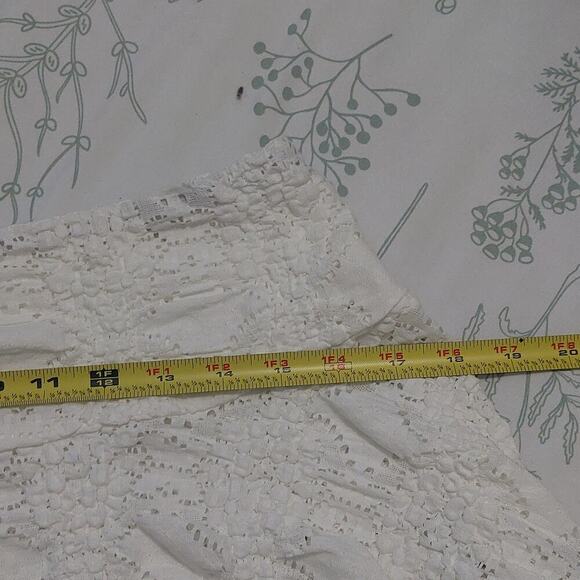 Finesse Teya White lace pattern Eyelet Flowy mini Skirt Cottagecore Coastal - Picture 8 of 12